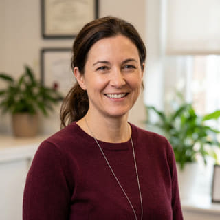 Laura Bennett, responsable des standards de la plateforme chez Douve Fondença, en photo de profil
